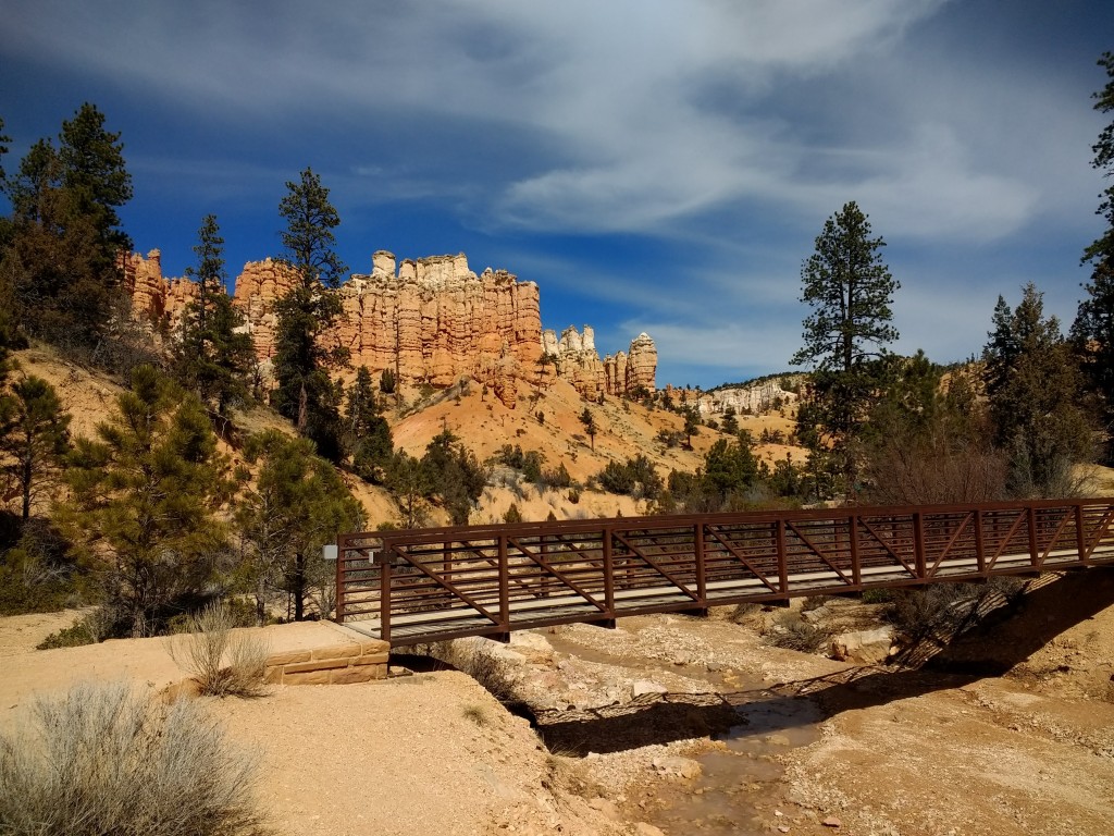Bridge to Mossy Cave, Bryce Canyon